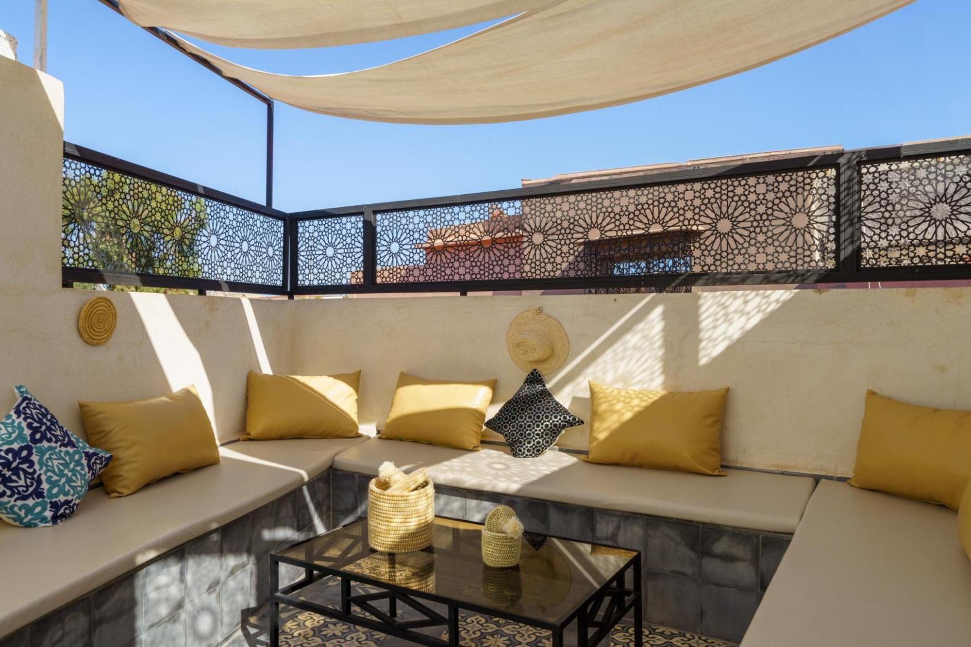 Riad 4 Chambres - Piscine & Petit Dejeuner Gratuit - Wifi Fibre Optique Марракеш Екстер'єр фото