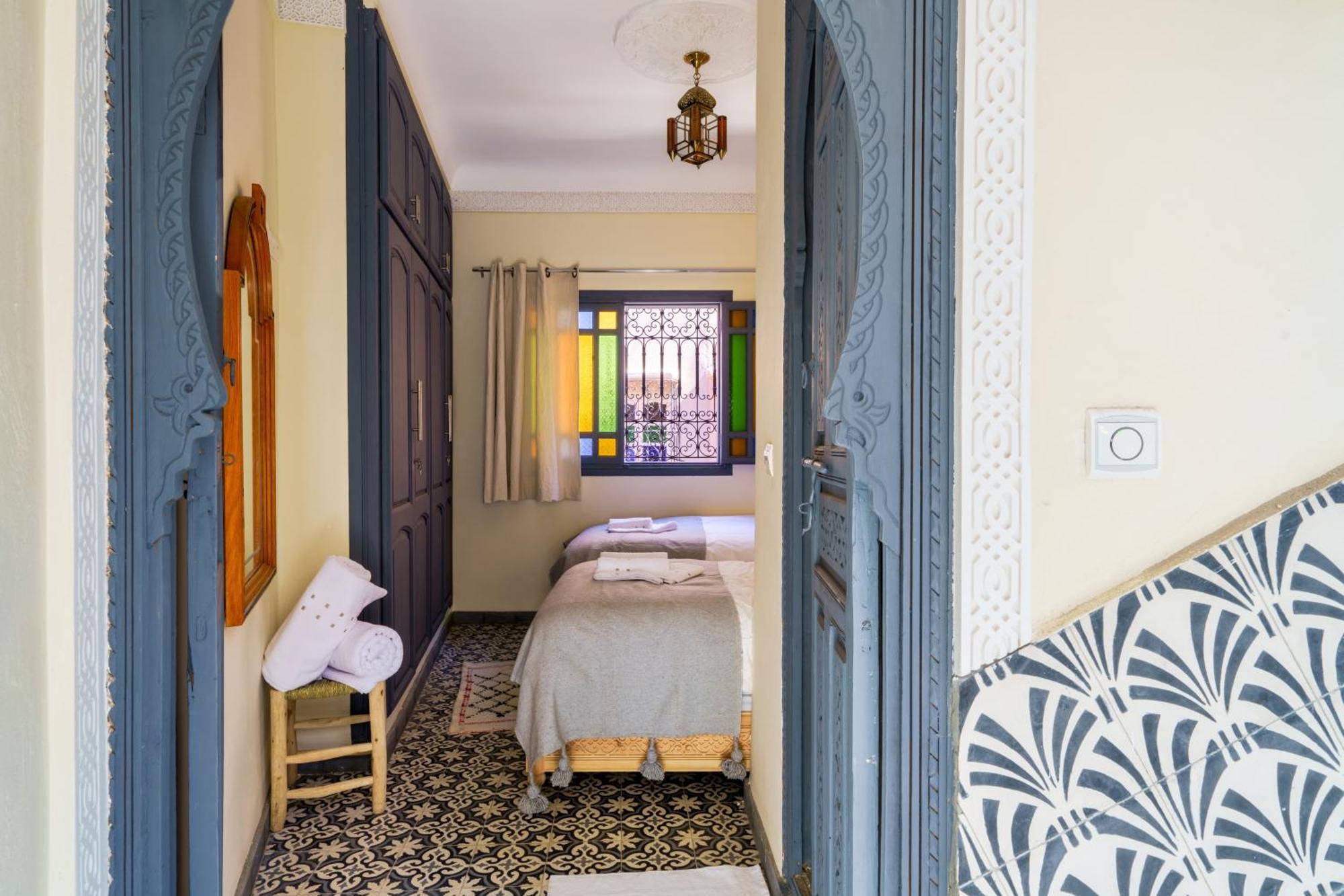 Riad 4 Chambres - Piscine & Petit Dejeuner Gratuit - Wifi Fibre Optique Марракеш Екстер'єр фото