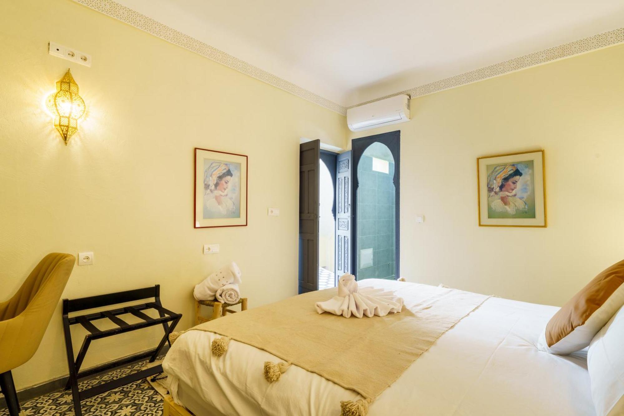Riad 4 Chambres - Piscine & Petit Dejeuner Gratuit - Wifi Fibre Optique Марракеш Екстер'єр фото